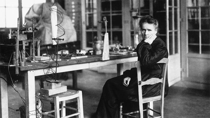 Мария Кюри - выдающийся физик и двукратный Нобелевский лауреат.